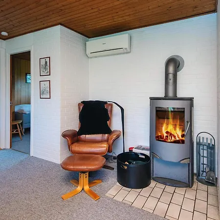 6 Person In * Blåvand